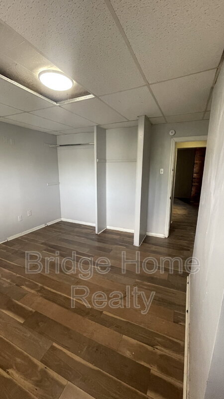 Building Photo - 447 Hays Ave