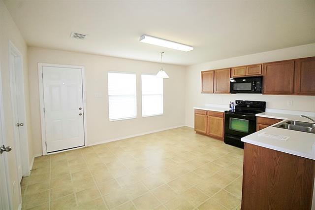 Building Photo - 1920 J Cheshier Rd