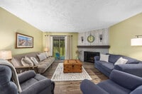 Building Photo - 6542 Bella Vista Dr NE