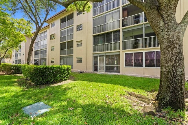 Building Photo - 1300 SW 124th Terrace