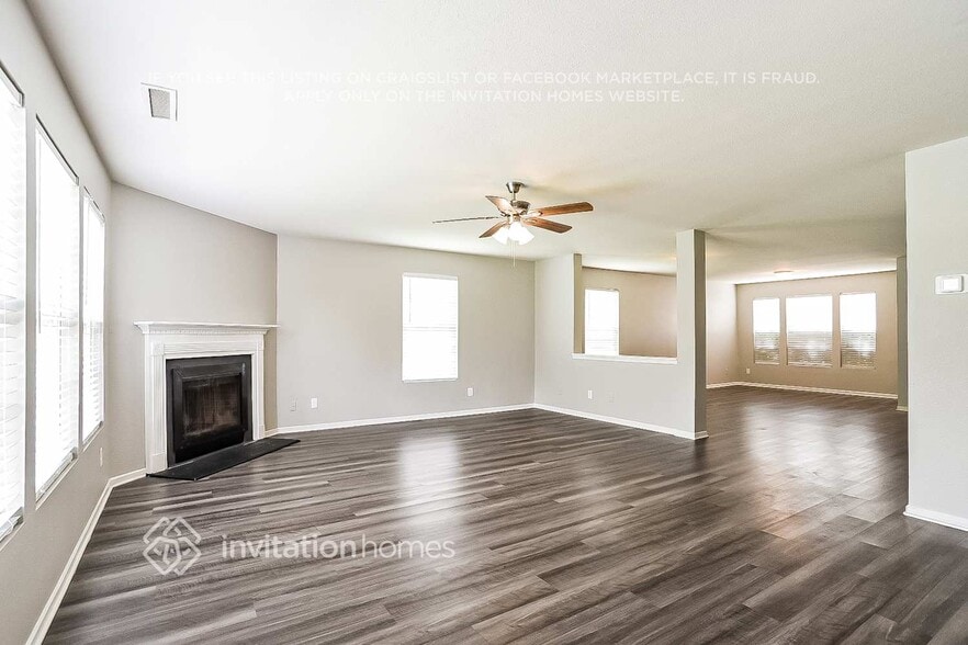 Building Photo - 1628 Bray Dr