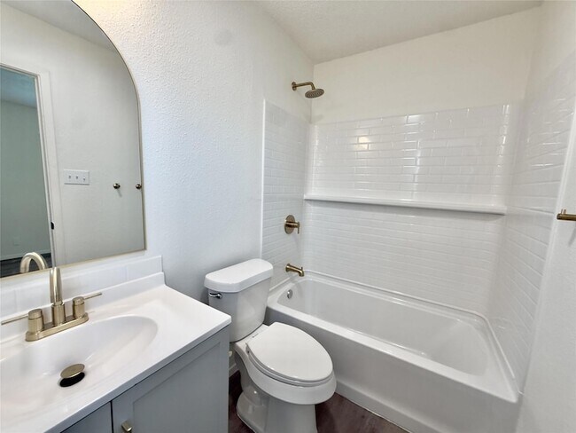 Building Photo - 2305 Whitlow Cove