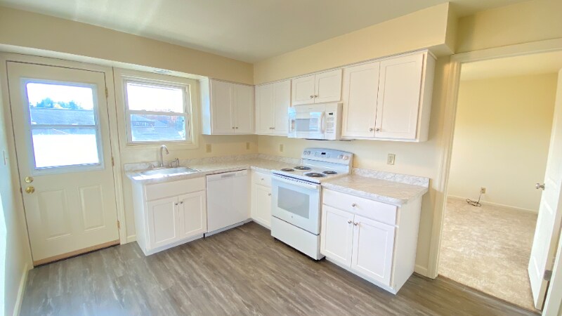 Building Photo - 3724 Carman Rd