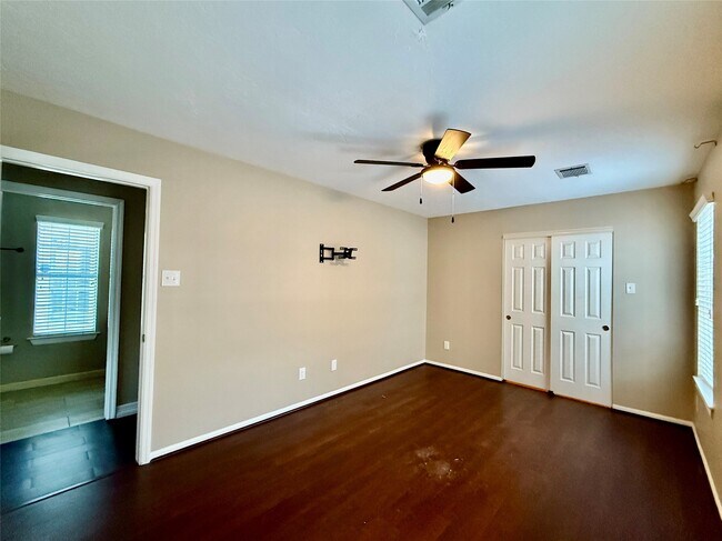 Building Photo - 14115 Cascade Falls Dr