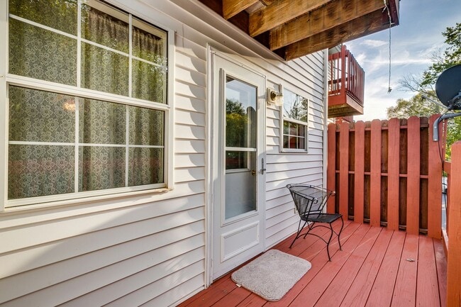 Building Photo - 3 bdrm/2 Bath Condo  Bristol, TN