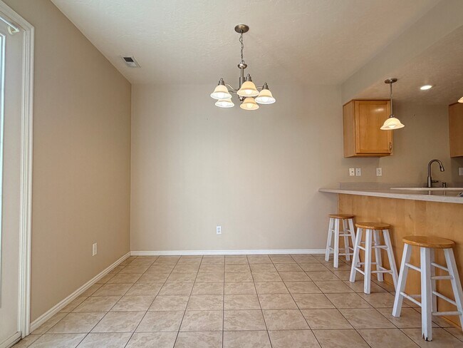 Building Photo - 113 Penhurst Pl