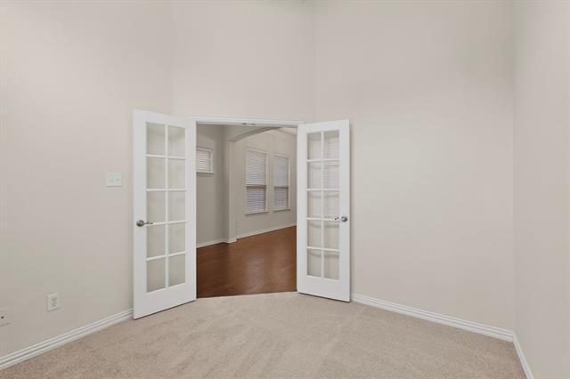 Building Photo - 963 Cougar Dr