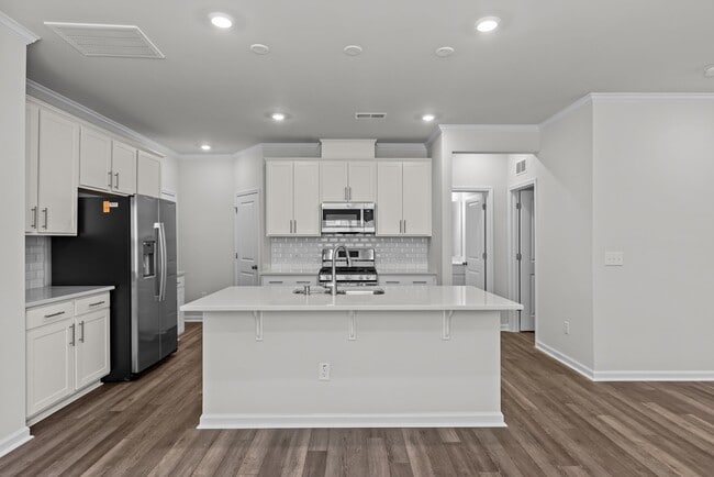 Building Photo - 1105 Red Wing Dr