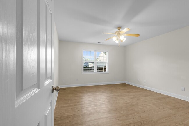 Building Photo - 110 Delanie Way