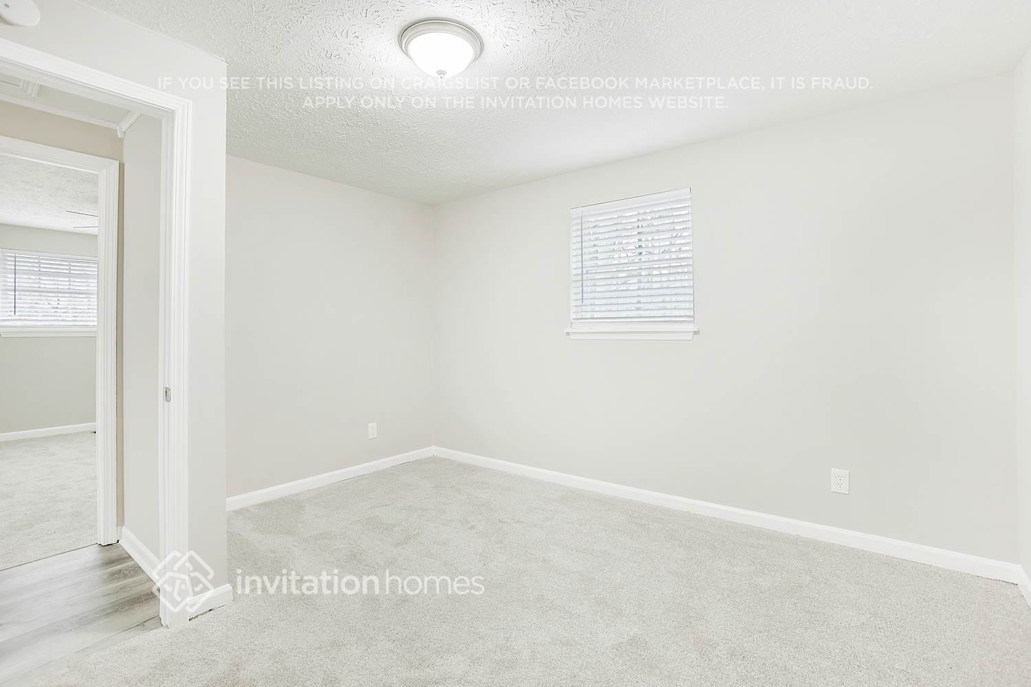 Building Photo - 4930 Springbrook Dr