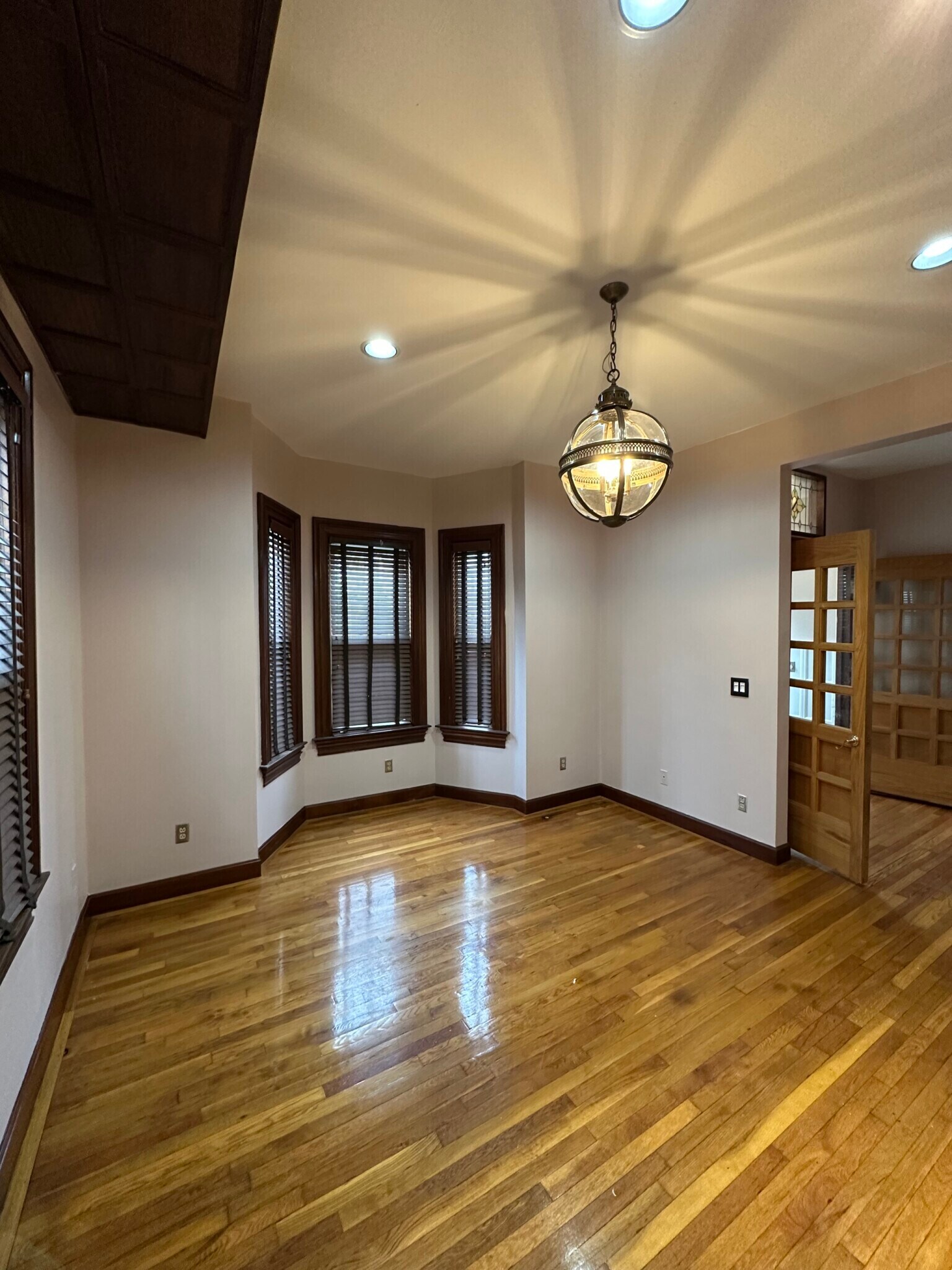 Building Photo - 18 Spring Garden St