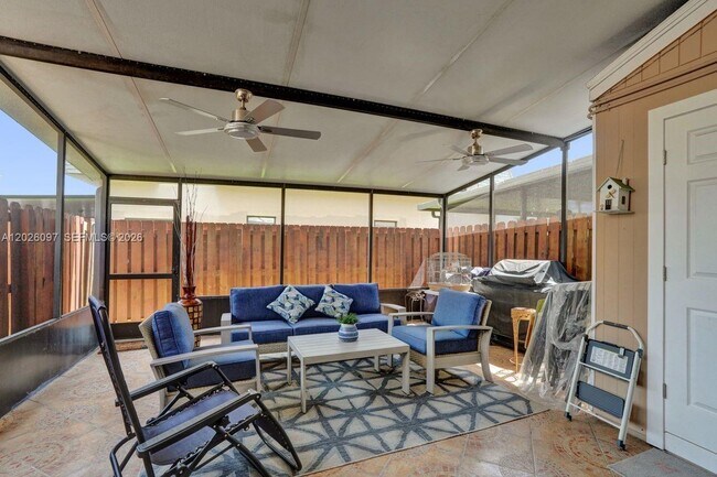 Building Photo - 7355 SW 26th Ct