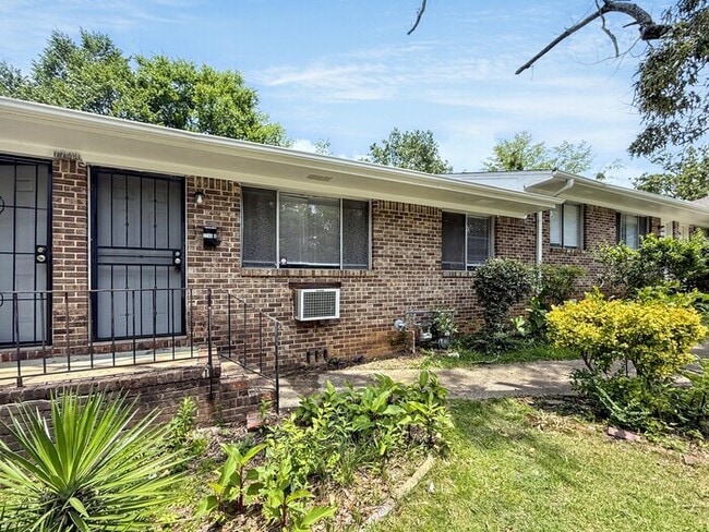 Primary Photo - 7740 Rugby Ave
