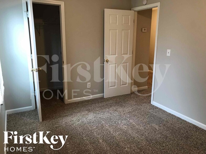 Building Photo - 35 Riverbend Trail