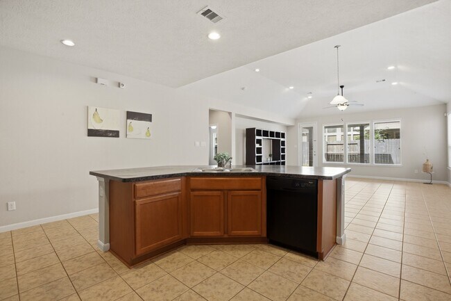 Building Photo - 11103 Avery Oaks Ln