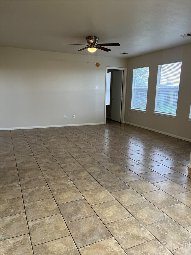 Building Photo - 3606 Starbridge Pointe Ln