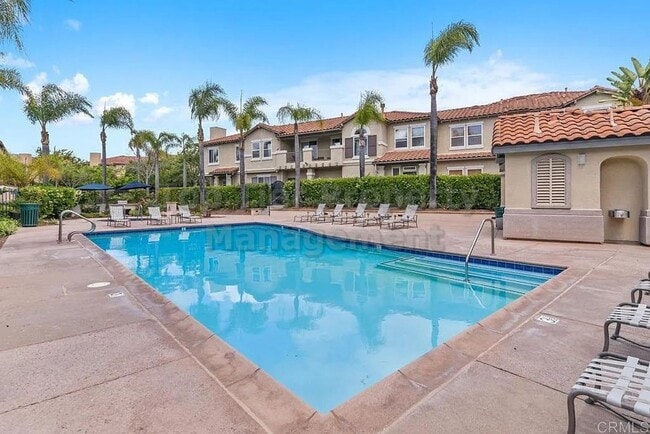 Building Photo - ***Beautiful Like-New 2 bed / 2.5 bath / 1...