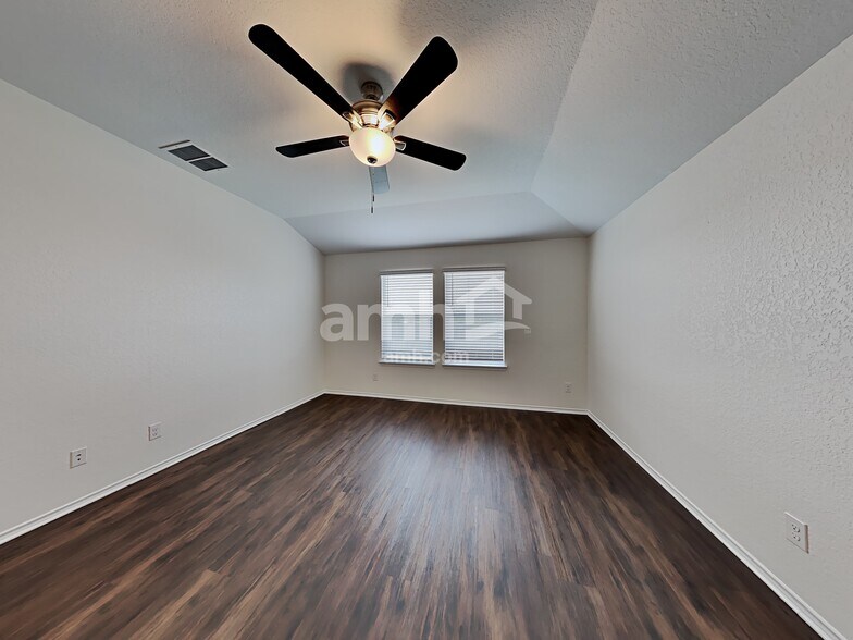 Building Photo - 11814 Mulberry Creek