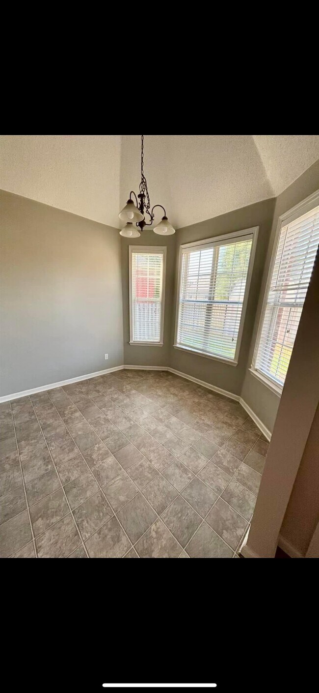 Building Photo - 8240 Blue Lagoon Dr