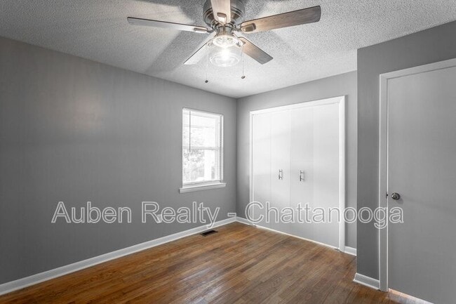 Building Photo - 1214 Helena Dr