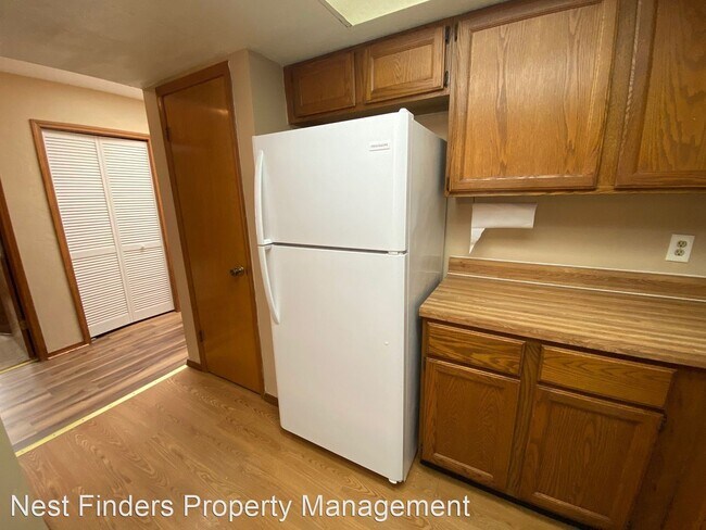 Building Photo - 3 br, 2 bath House - 2371 Ironstone Dr E