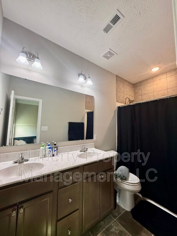 Building Photo - 378 Sandy Grove Rd