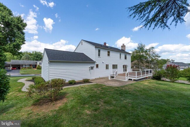 Building Photo - 1213 Clearfield Cir