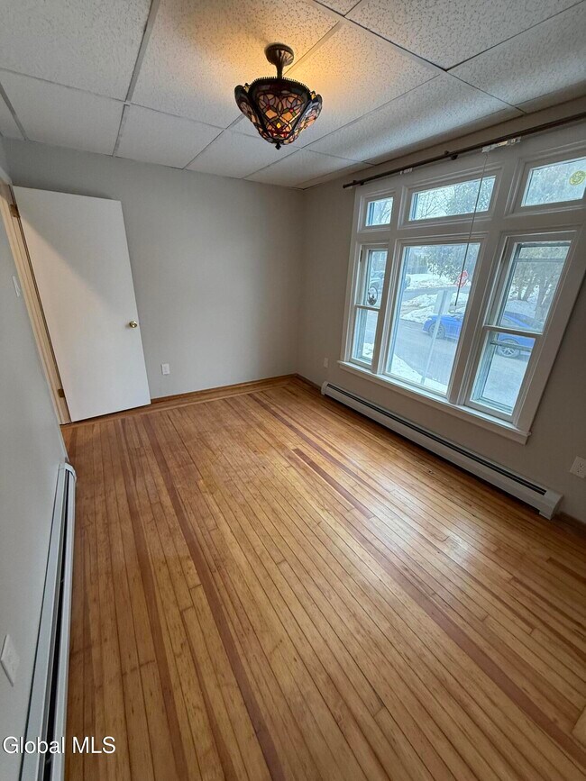 Building Photo - 38 State St