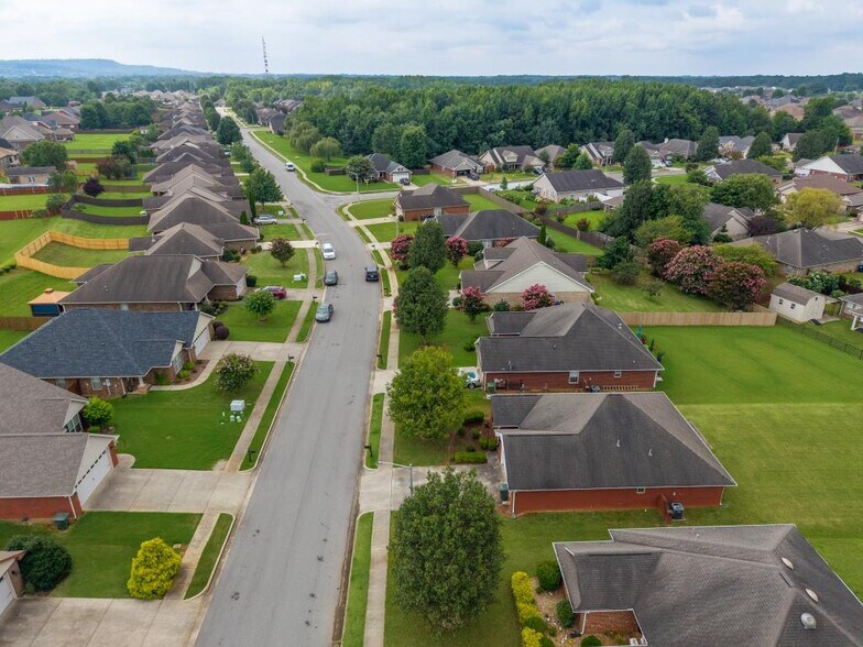 Building Photo - 409 Summer Cove Cir NW