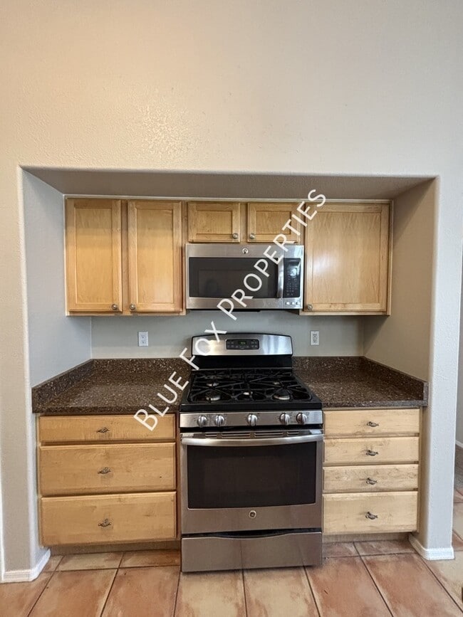 Building Photo - 10163 E Falcon Point Dr