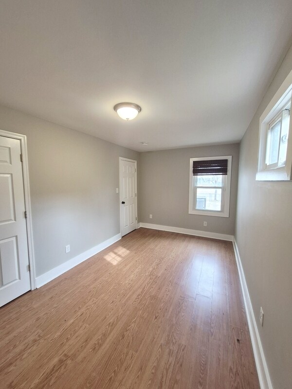 Building Photo - 1901 Fairmount Ave