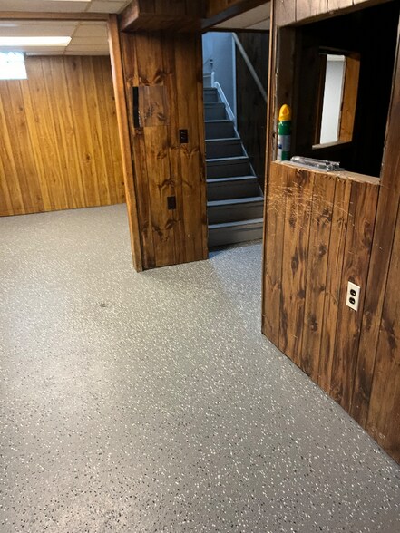 Building Photo - 18860 Poinciana