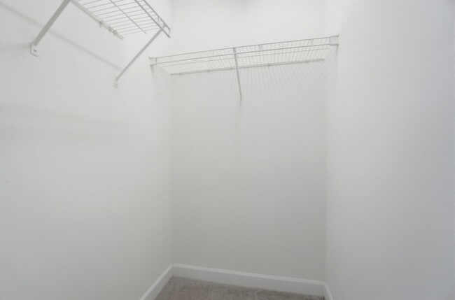 Building Photo - 3 bedroom single family home!