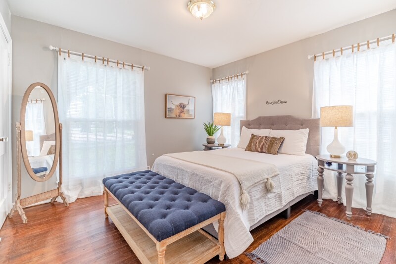 Building Photo - 1201 W Alan Ave