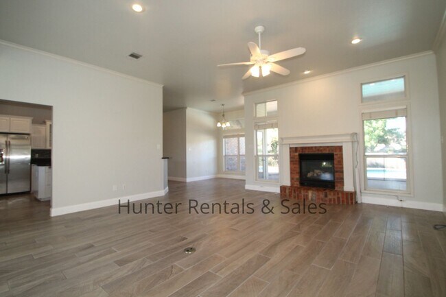 Building Photo - Country Trails Gem with a Pool Made for Te...