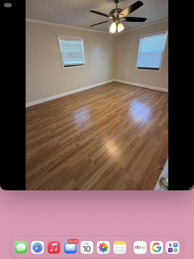 Building Photo - 726 NE Lanfair St