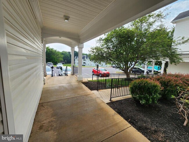 Building Photo - 2029 Windsong Dr