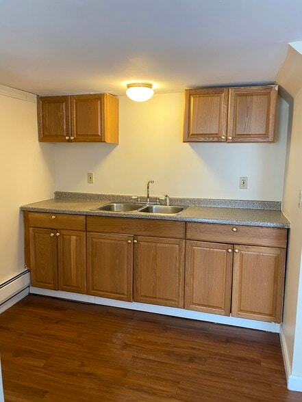 Building Photo - 154 Ohio St