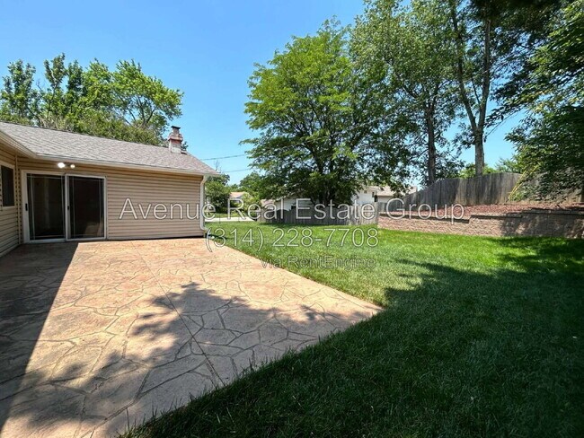 Building Photo - 11035 Crimson Dr