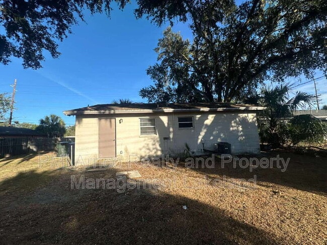 Building Photo - 4135 Old Rd 37