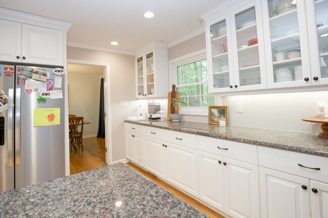 Building Photo - Spacious 3 Bedroom Home in Fayetteville, NC - Perfect for Family Living!