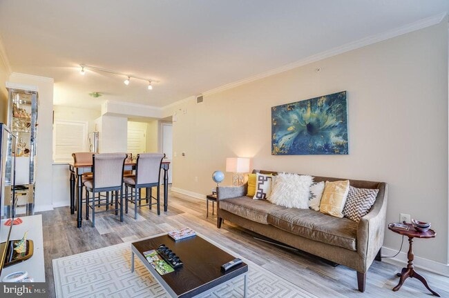 Building Photo - 631 D St NW