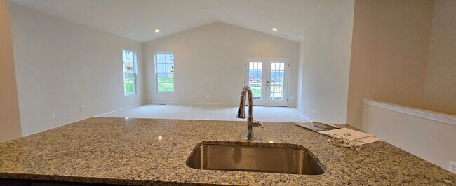 Building Photo - 107 Alabaster Ln