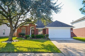 Building Photo - 2019 Magnolia Crest Ln