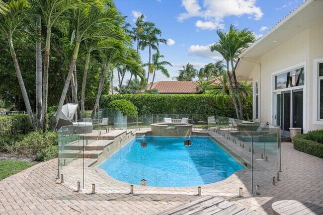 Building Photo - 12820 Mizner Way