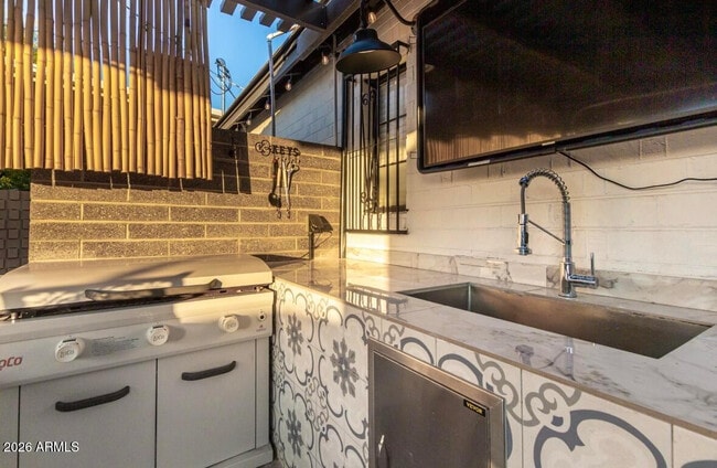 Building Photo - 1720 N Whittier Dr