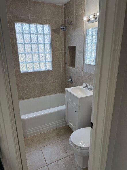 Building Photo - 1707 S Estelle St