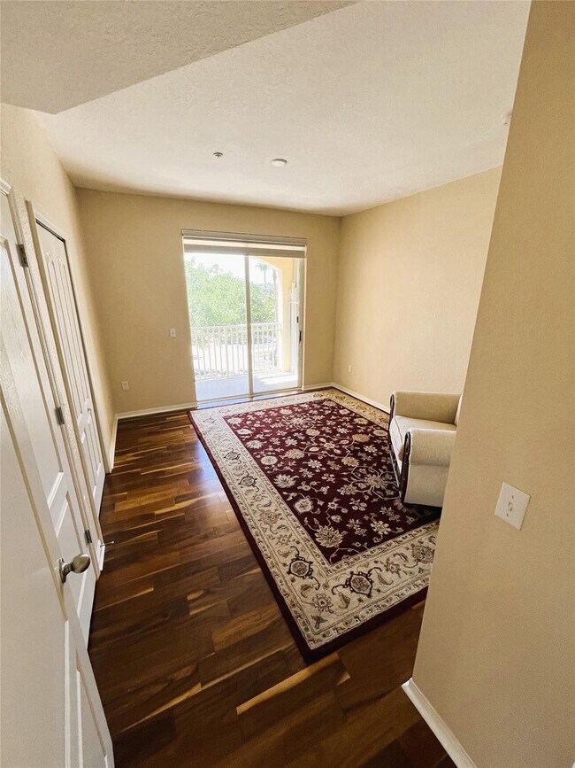 Building Photo - 11013 Legacy Ln