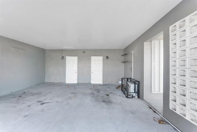 Building Photo - 2935 Washington St