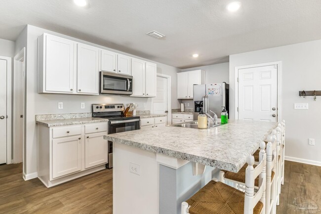 Building Photo - 1904 Mary Jo Way